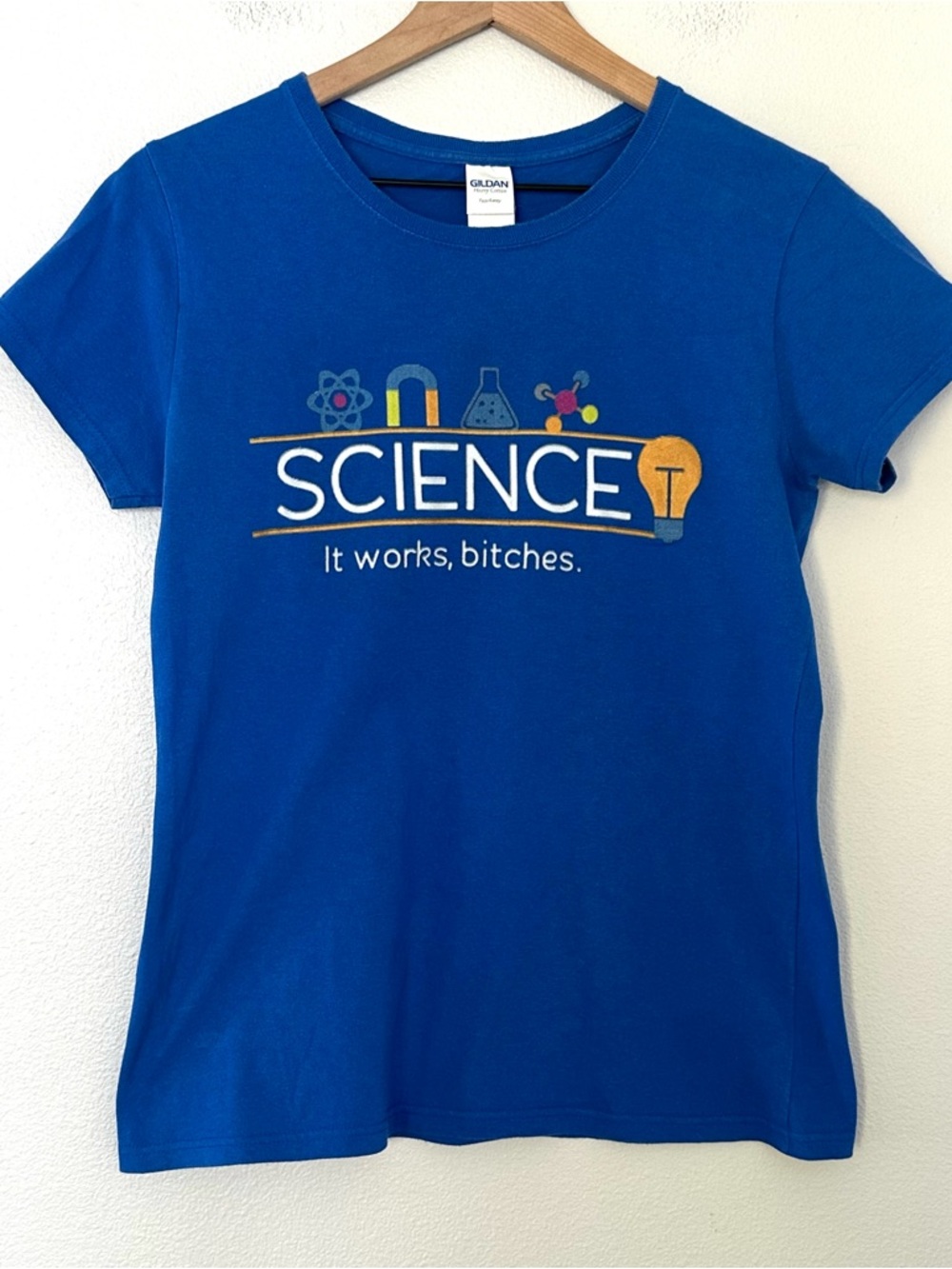 Science Works Bitches Heavy Cotton GILDAN Tear Away Sz Womens M Blue 100% Cotton